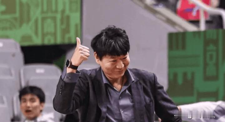 本赛季第一个被禁赛的主教练是邱彪指导，邱彪指导被禁赛两场



山东对阵南京比赛