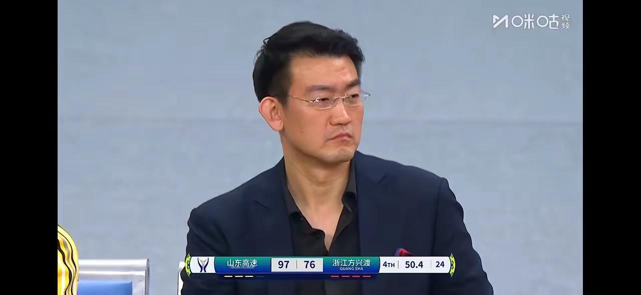 山东高速击败浙江广厦，夺得CBA俱乐部杯季军！
本场比赛，浙江仅有8名球员参赛，