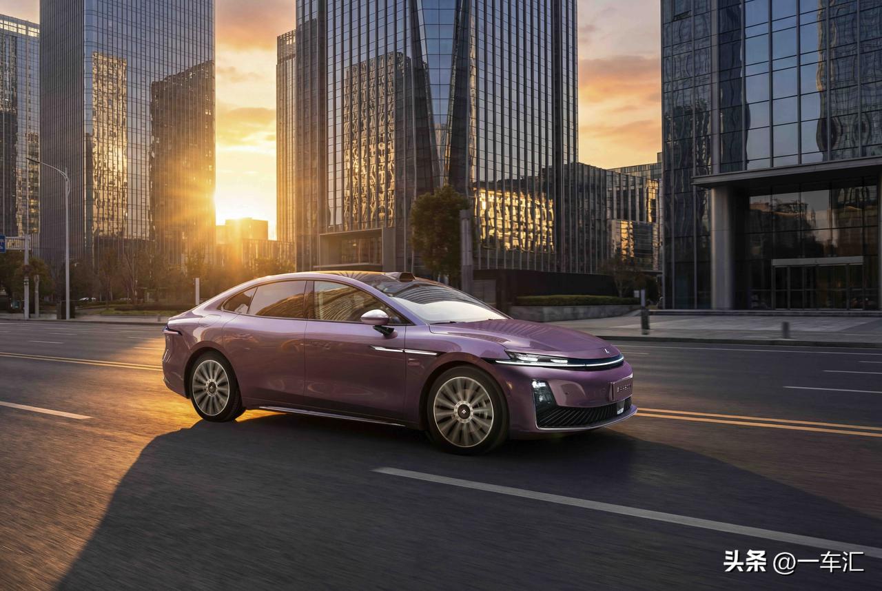 新豪华新征程！昊铂2.0助力品牌领跑高端市场
昊铂从1.0到2.0的进化，是品牌