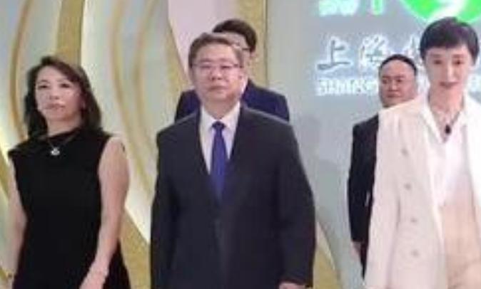 6月26日晚，第31届上海电视节“白玉兰绽放”颁奖典礼暨红毯仪式在上海临港举行，