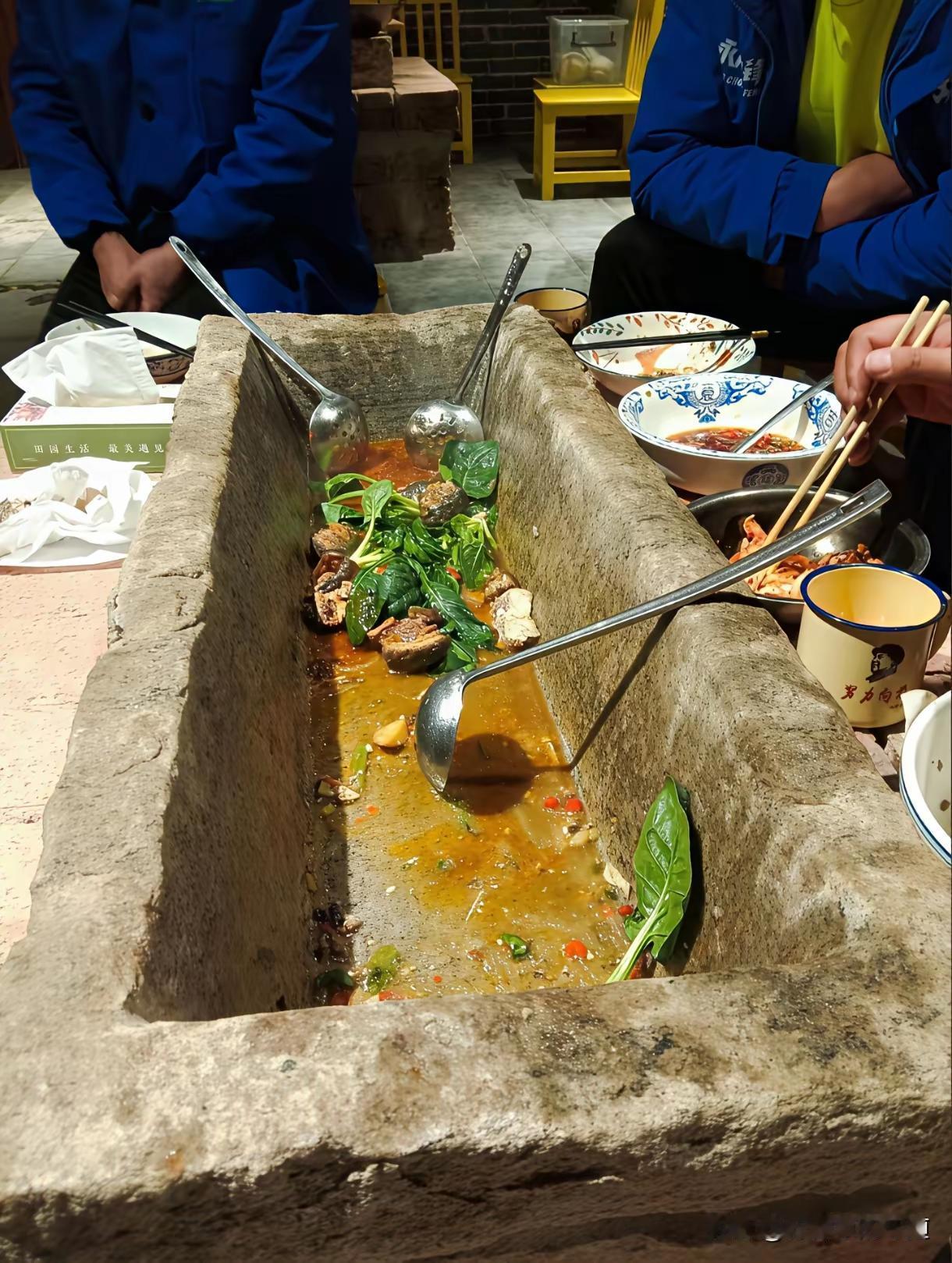 这个也回来了？
六零以前的老家伙们都很有记忆，后面的年轻人们估计就不太熟悉喽？这