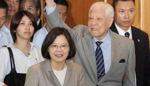 其实很多中国人不知道的是：大部分台独不是100%中国人，他们真正力量也不是来自美