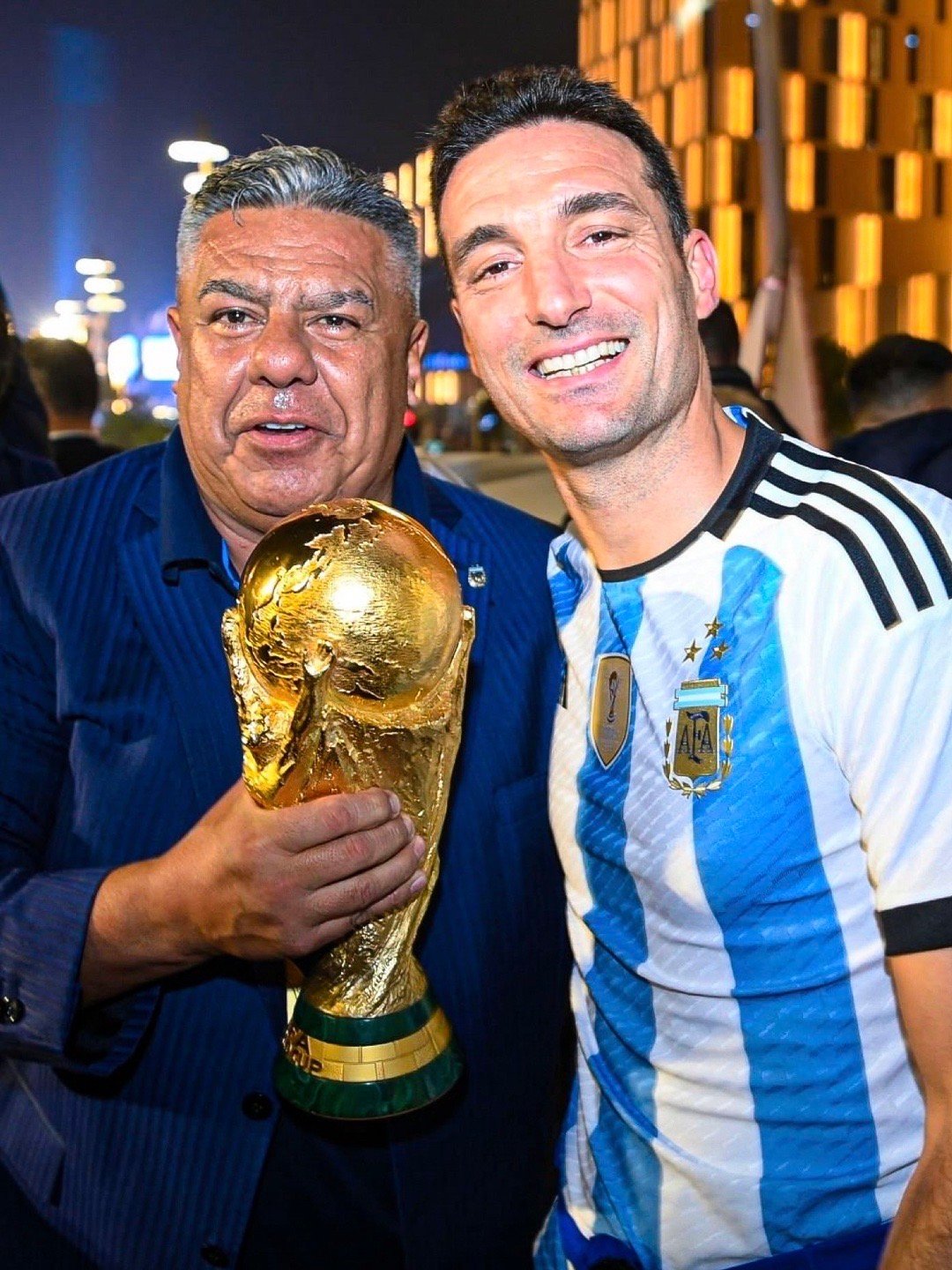 🚨ESPN：南美足联支持阿根廷足协拒绝前往西班牙参赛，并将于今日向欧足联提出在