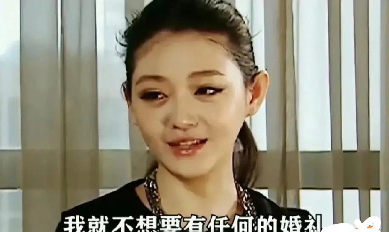 大S当年结婚时说：“我不想要任何婚礼，主要是为了我婆婆，我老公希望有一个盛大的婚