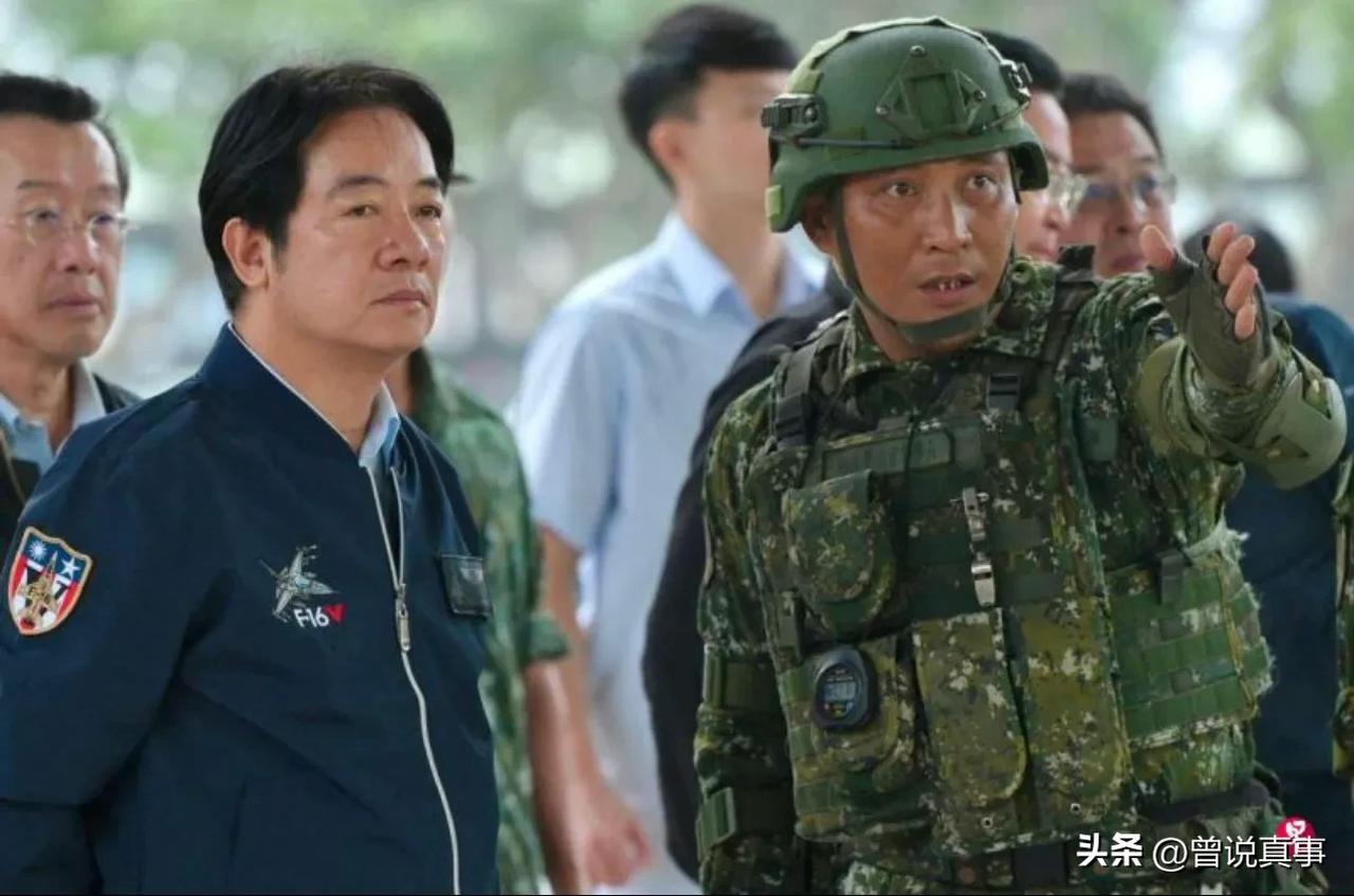 赖清德害怕了！
据中时新闻网报道，就在今天！5月28日，赖清德在台防务主管顾立雄