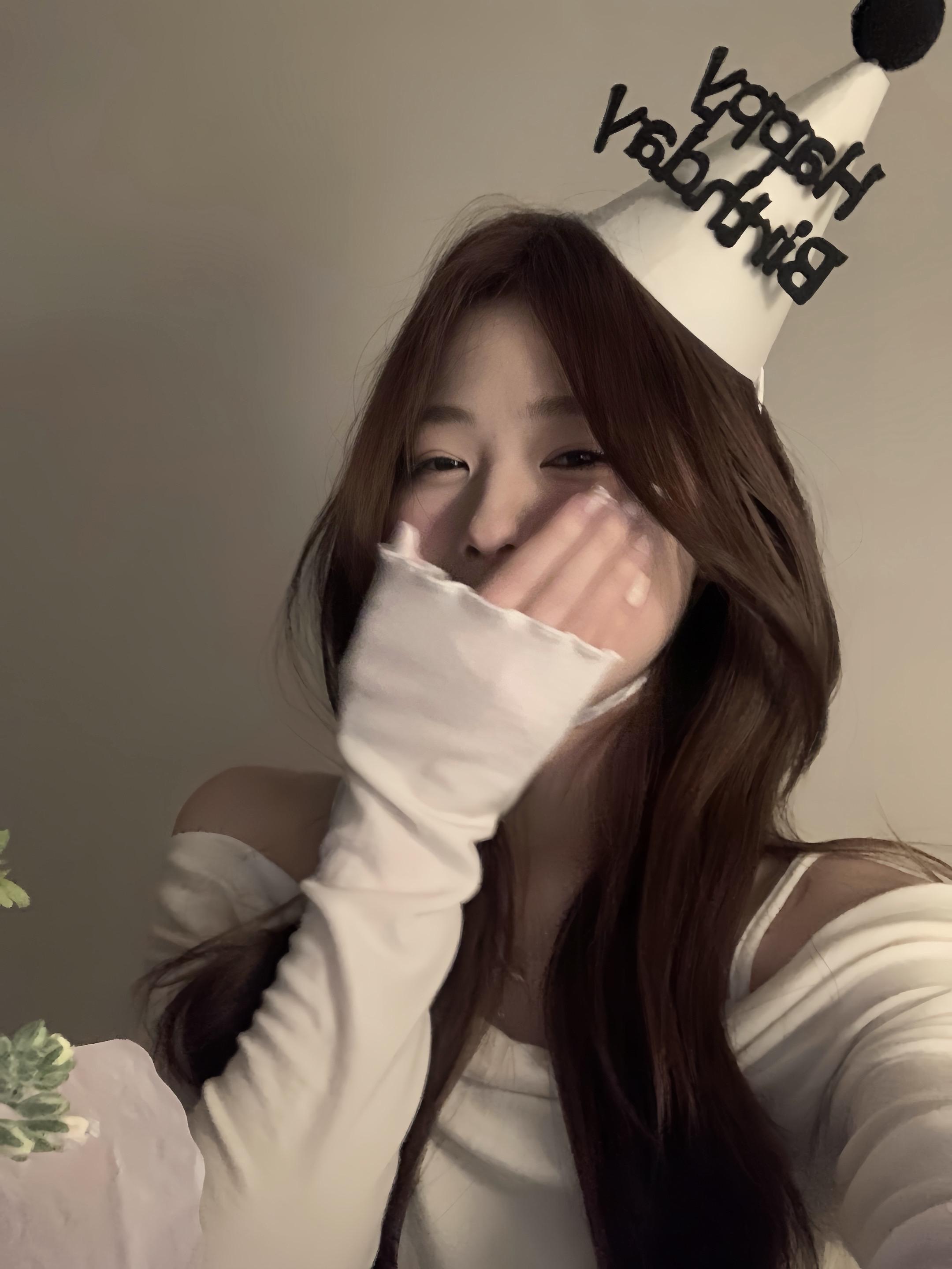 𓂃ℋ𝑎𝑝𝑝𝑦 ℬ𝒾𝑟𝑡ℎ𝑑𝑎𝑦🥂