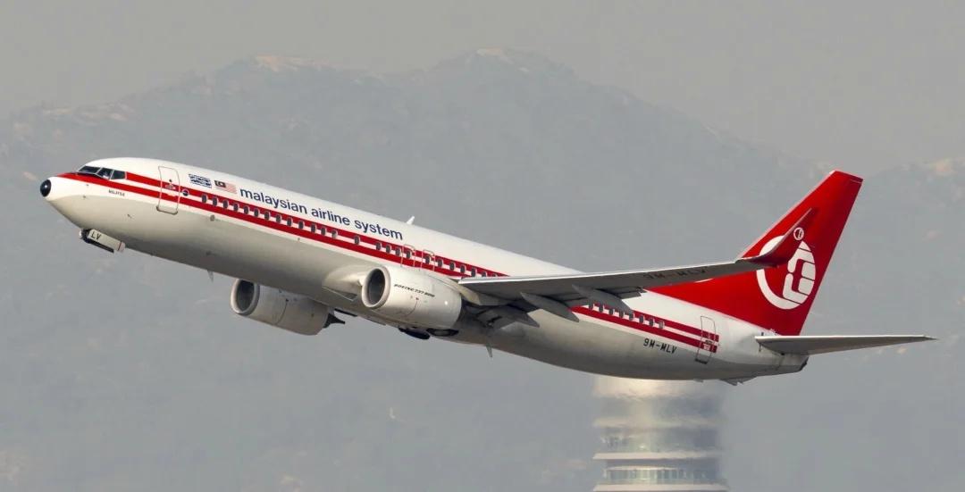 漂亮的涂装，能认出这是哪家航空公司吗？
航空 飞机上的景色 第一视角飞行