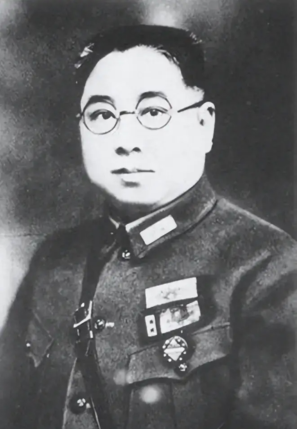 1930年，蒋介石曾准备用20万大洋、20担医药及南昌监狱的全部共产党人，换回一