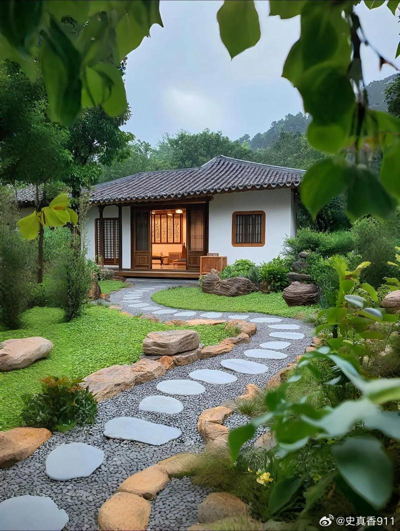 95后回村用拼多多爆改40年老房四十载老房，见证一村兴衰。昔年土坯夯筑，父辈以肩