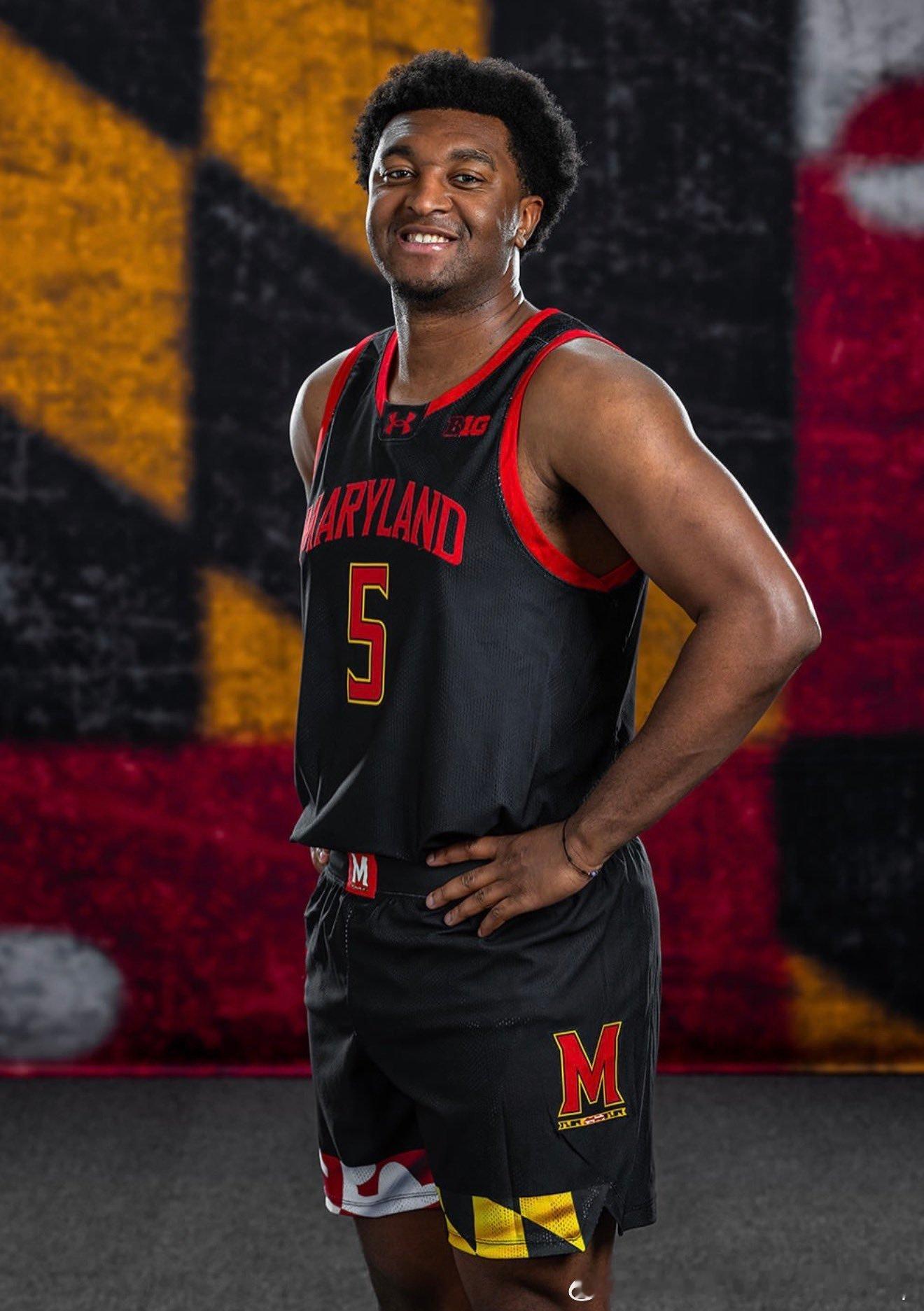 25岁的Kyree Walker访问马里兰大学定妆照NCAA