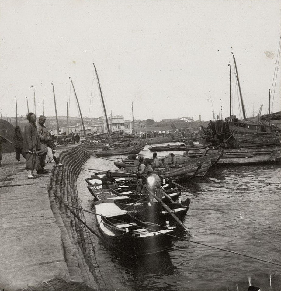 亚瑟港【旅顺口，约1904 年】 