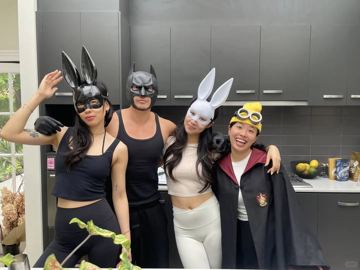 能猜出来我们扮的是谁吗？