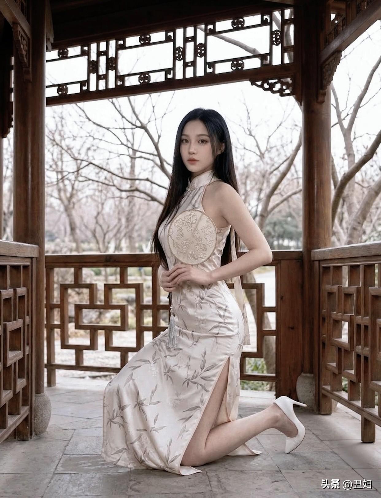 怎么样选择旗袍看尺寸，要合身，不能太宽松或太紧。