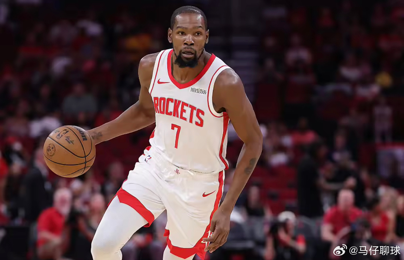 NBA常规赛明天上午继续进行，火箭主场迎战猛龙。战绩与排名火箭上一场惨败给马刺，