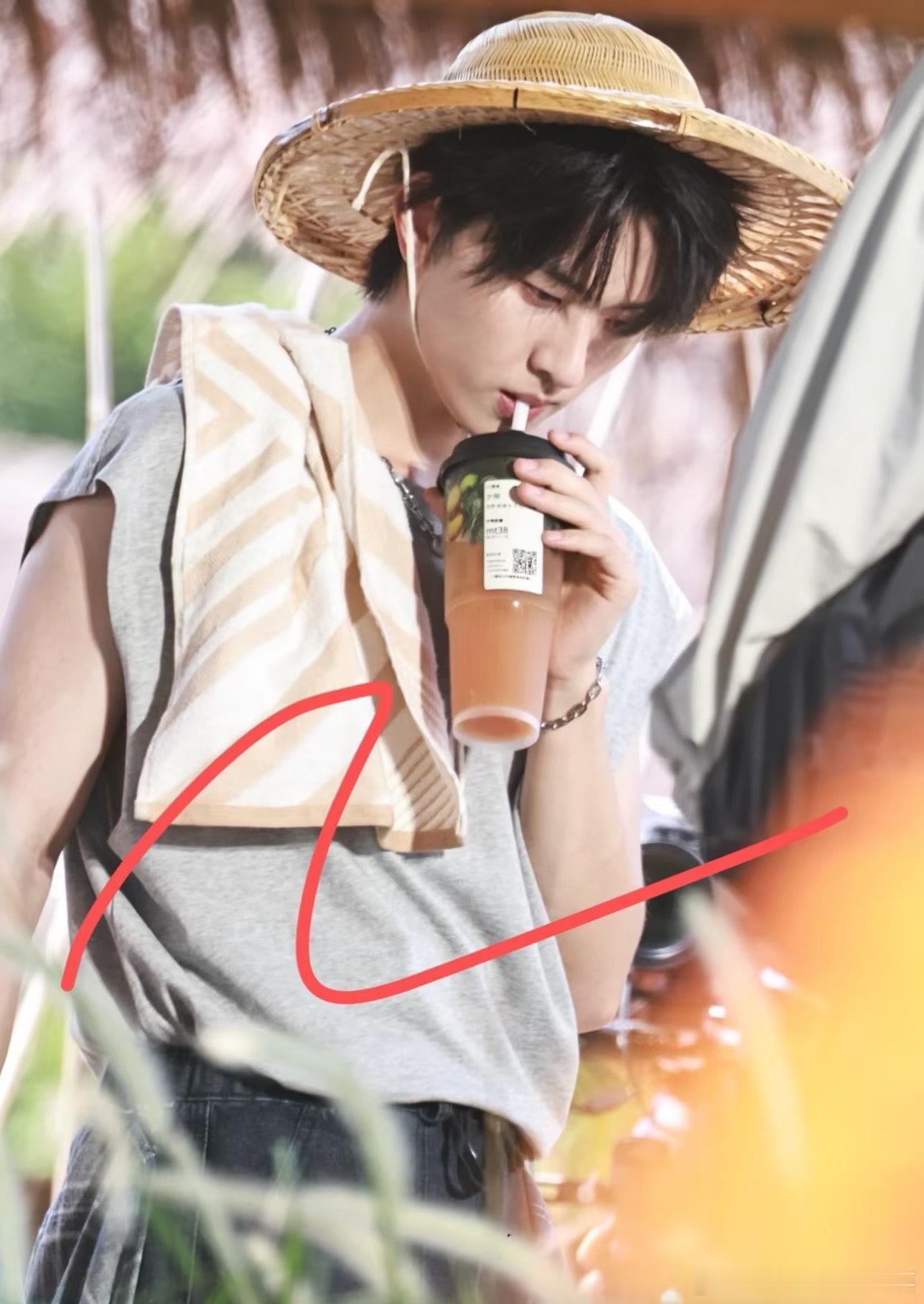 是孩子吃🍉了吧，哈哈哈哈