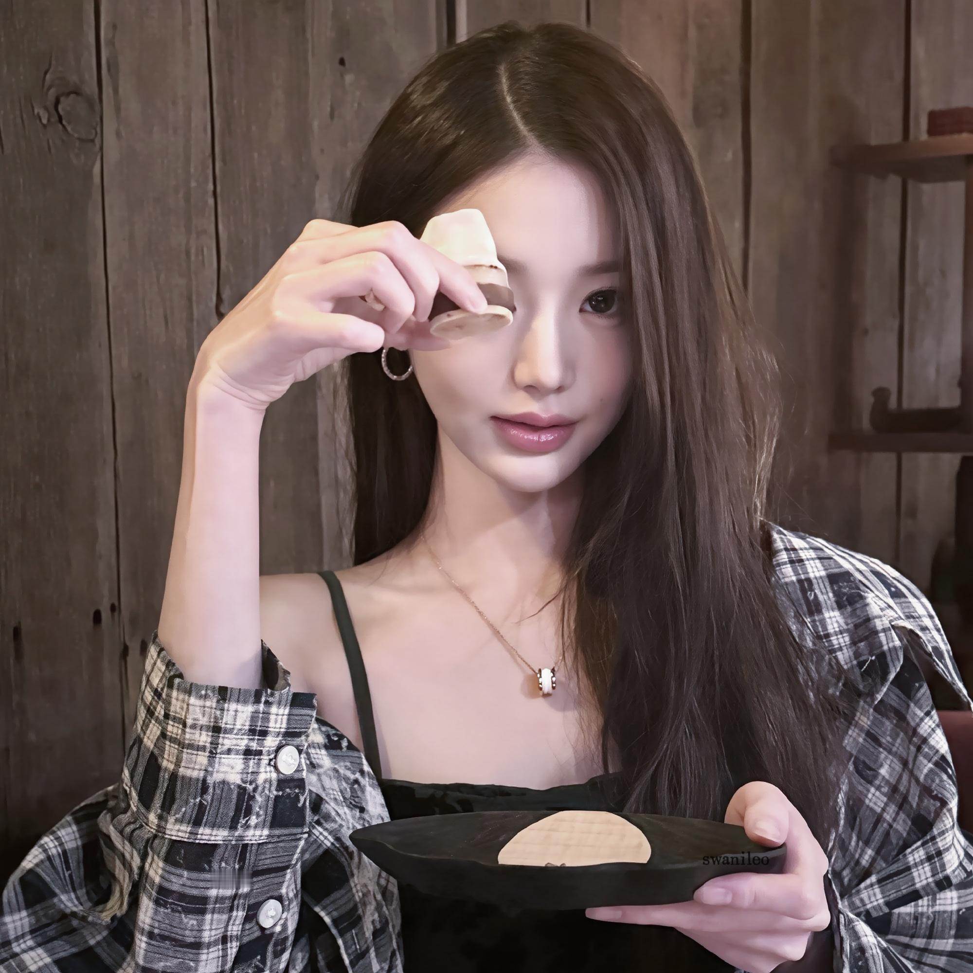 张元英 🐰🐰🍽 