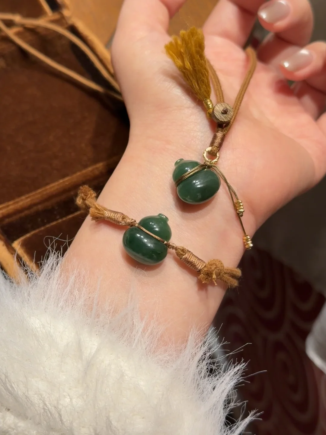 油油润润的碧玉葫芦！福禄随身戴！