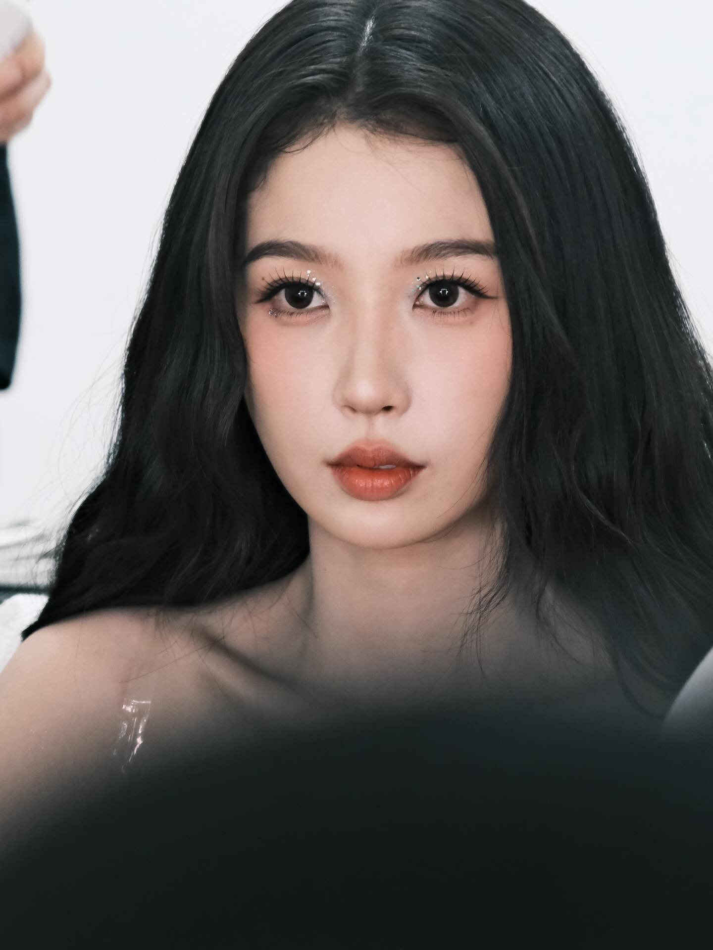 虞书欣今日营业大放送