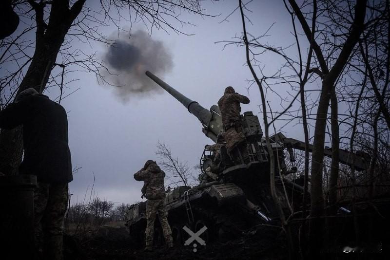 欧洲推出乌克兰危机12点和平计划
 
1. 各方接受计划后24小时内停火；
2.