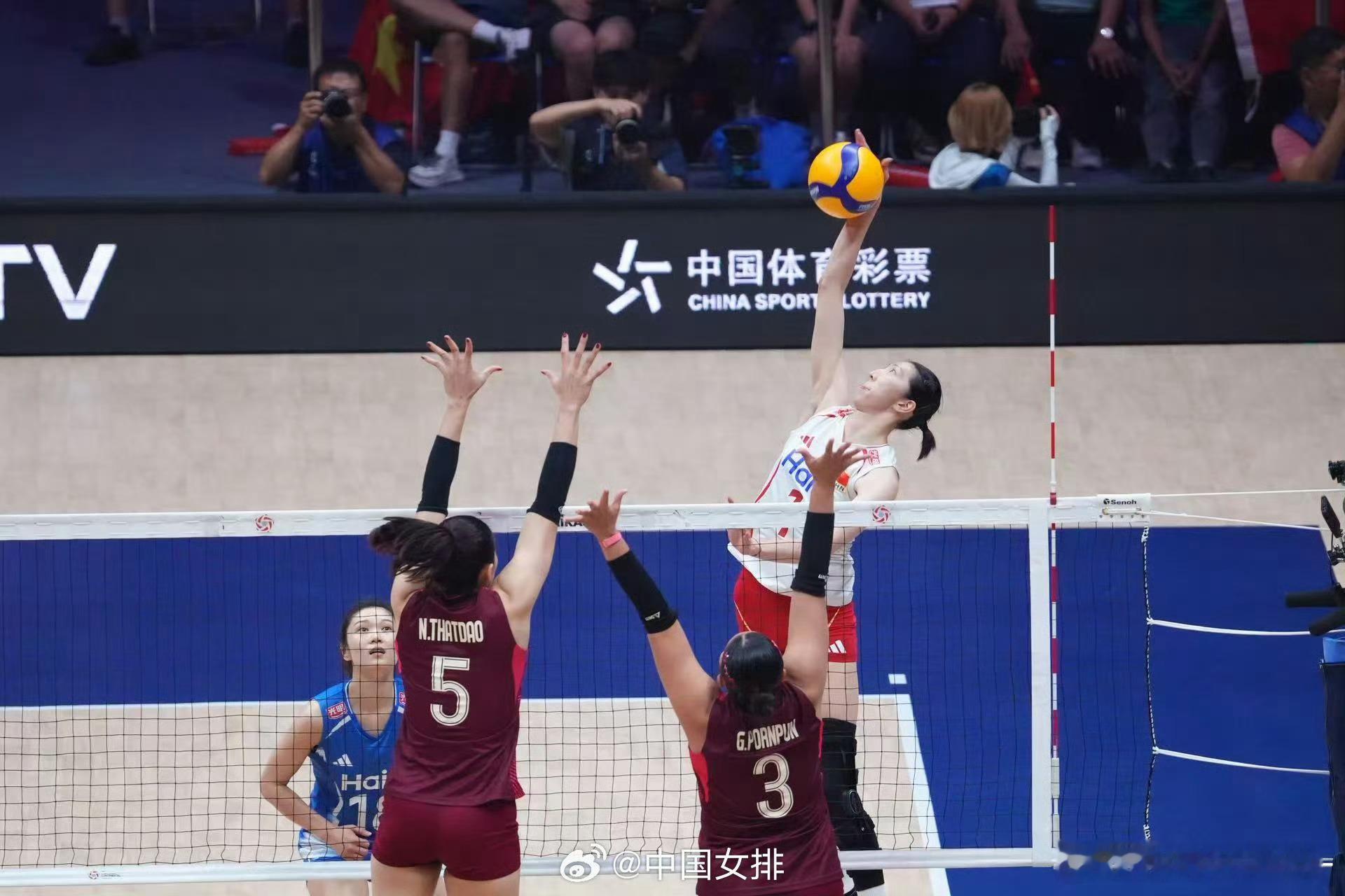中国女排连续11年无缘亚锦赛冠军亚锦赛时隔11年再度落户天津，决赛中国女排2‑3