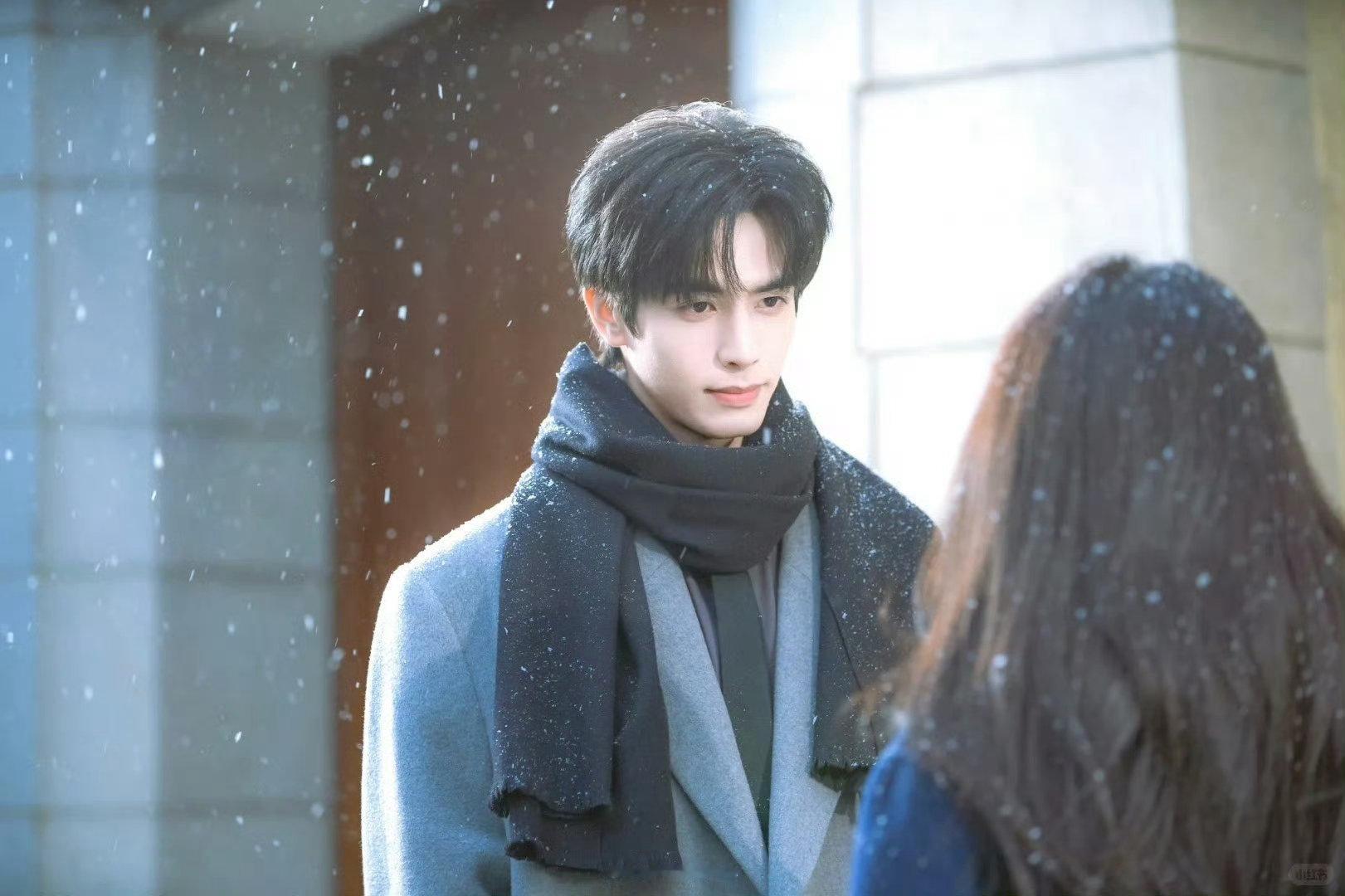 宋威龙演爱人真有一套 宋威龙演爱人太绝啦！没有刻意耍帅，而是用细腻的微表情和不经