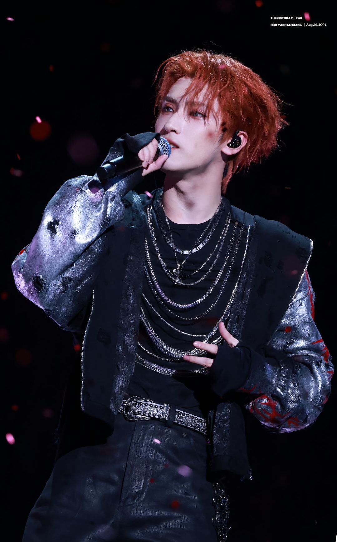 严浩翔贵阳应援，谁懂这个主入口的唯一3D裸眼大屏的含金量啊，这个大屏美貌严浩翔值