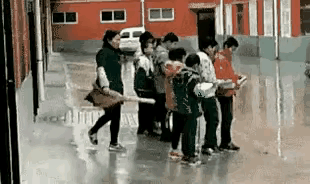 别拿什么心里阴影说事，戒尺里出状元，棍棒下出孝子，子不教父之过，教不严师之惰！?
