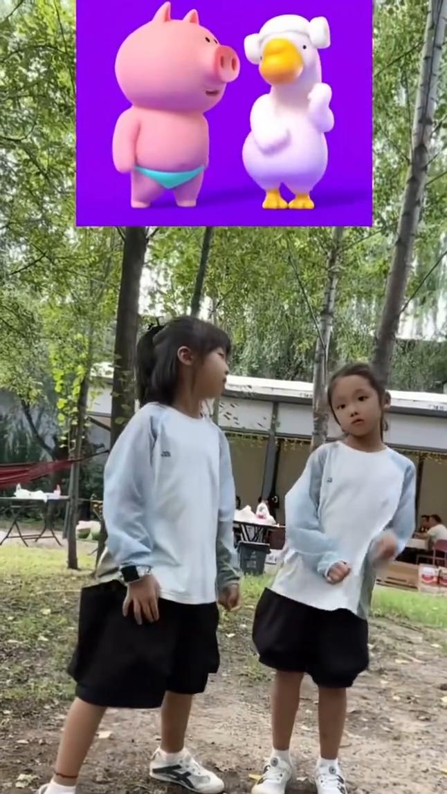 老嘎老嘎切，嘎老嘎摸一个老沙，老嘎老嘎把你逗死了。
