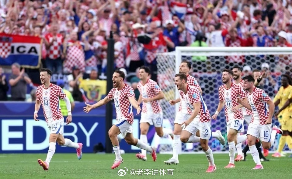 足坛一夜动态：英格兰头名出线 韩国濒临出局 马宁首次执法世界杯淘汰赛世界杯 北京