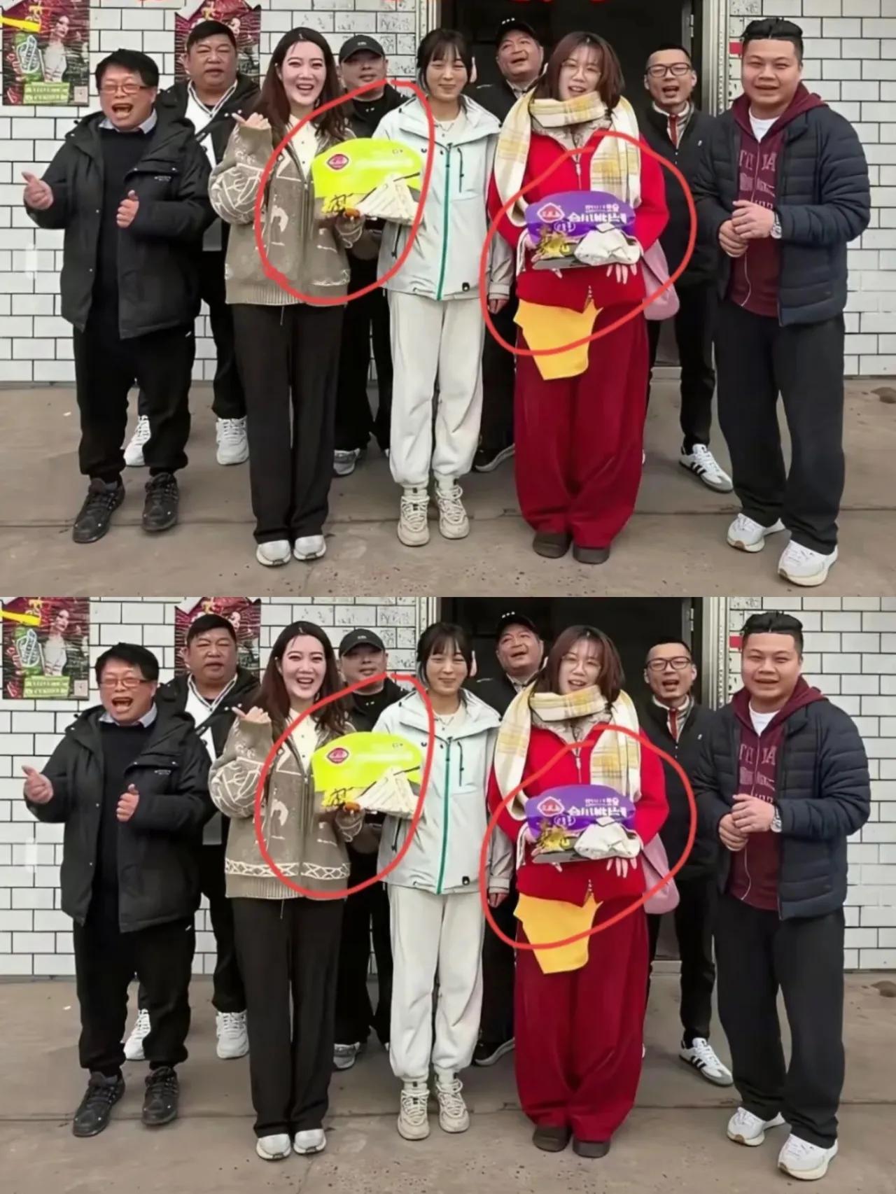 呆呆要干大事了！
昨天呆呆接待了台湾同胞，
在分别合影时，眼尖的人发现旁边台湾同