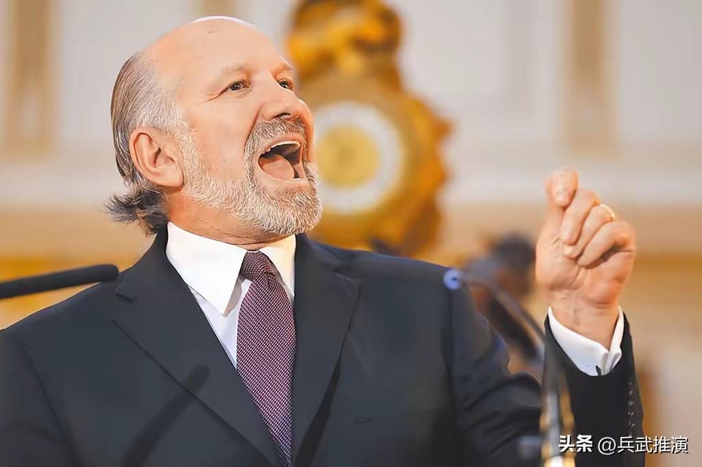 美国“三箭齐发”对台施压。

美国这波操作真够直接，一下扔出三支“箭”，把台湾架