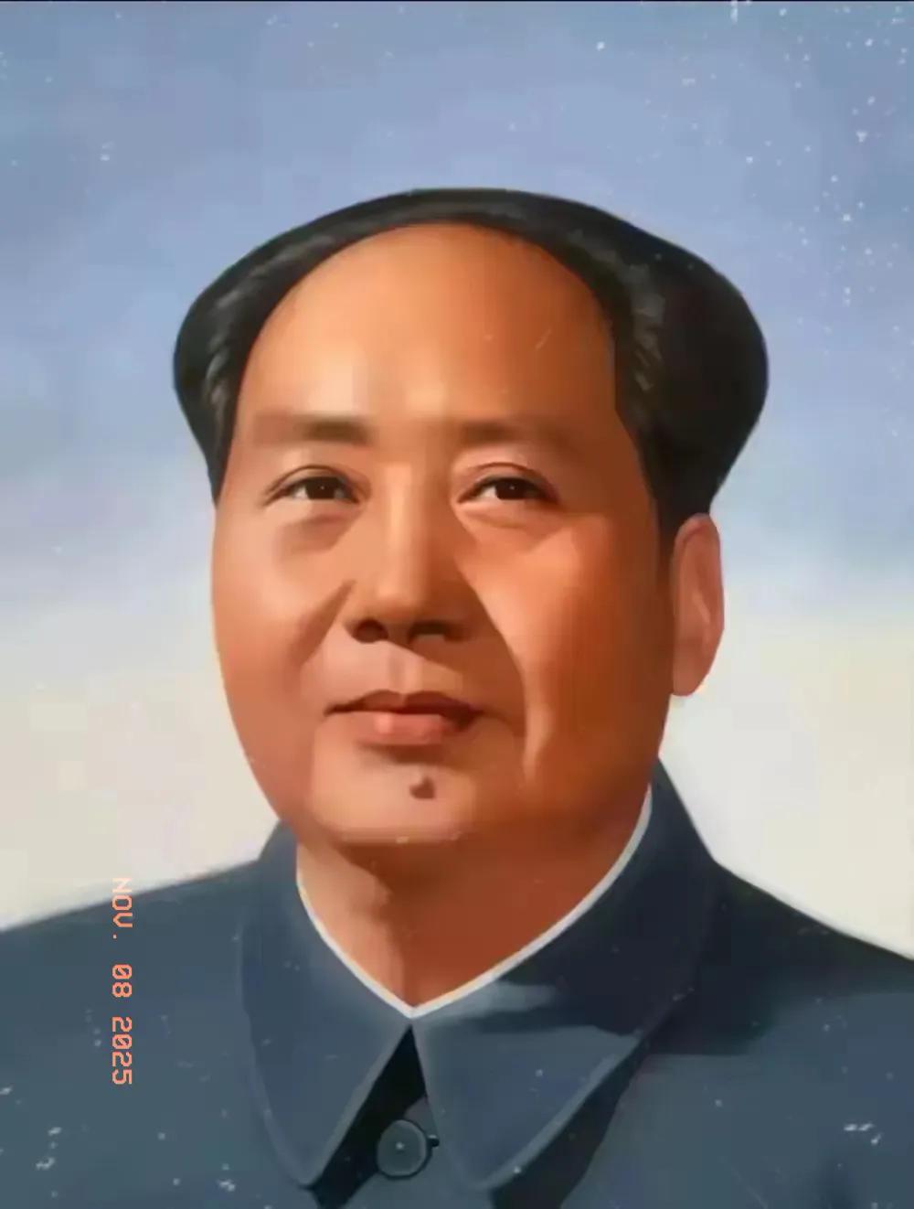 毛主席说：一切反动派，及美帝国主义都是纸老虎，战略上蔑视他，战术上重视他。
他老