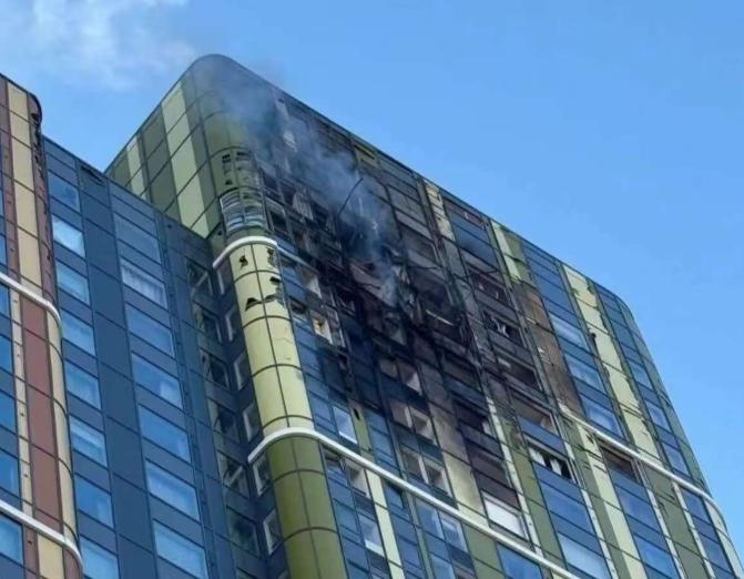 乌克兰无人机第一次命中俄罗斯叶卡捷琳堡，战火终于烧到俄罗斯腹地！这是历史性的一刻