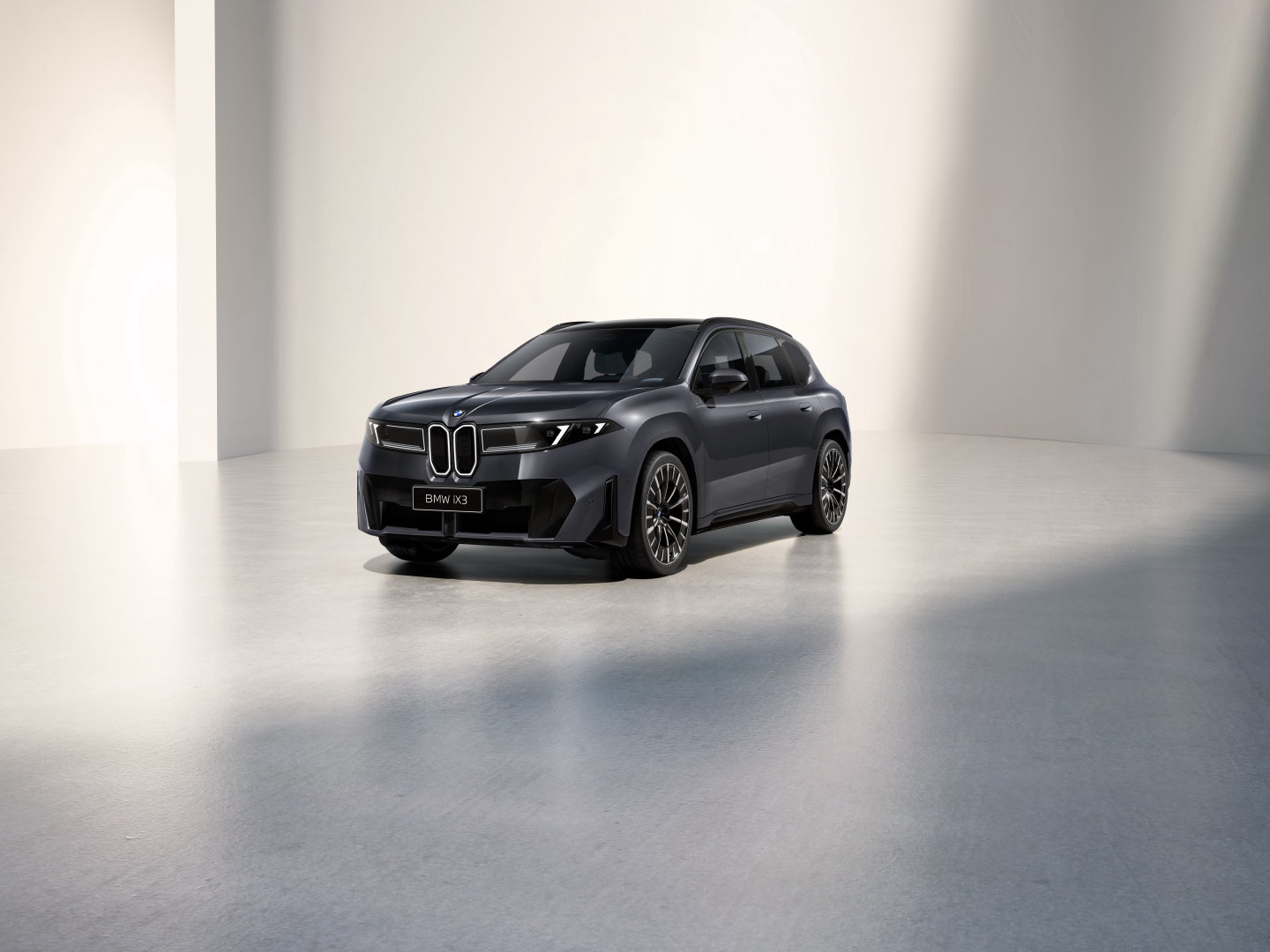 宝马iX3长轴版配色了解一下，强烈推荐滨海湾蓝！ 