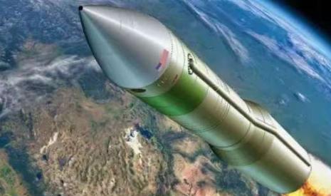 美洲际导弹升空，特朗普通知全球，要废掉中国王牌，普京先出手了

11月的加州夜空