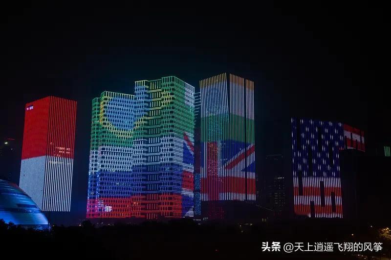 G20约堡峰会通过联合宣言 
G20约堡峰会这次可太有看头了！22日峰会在南非约