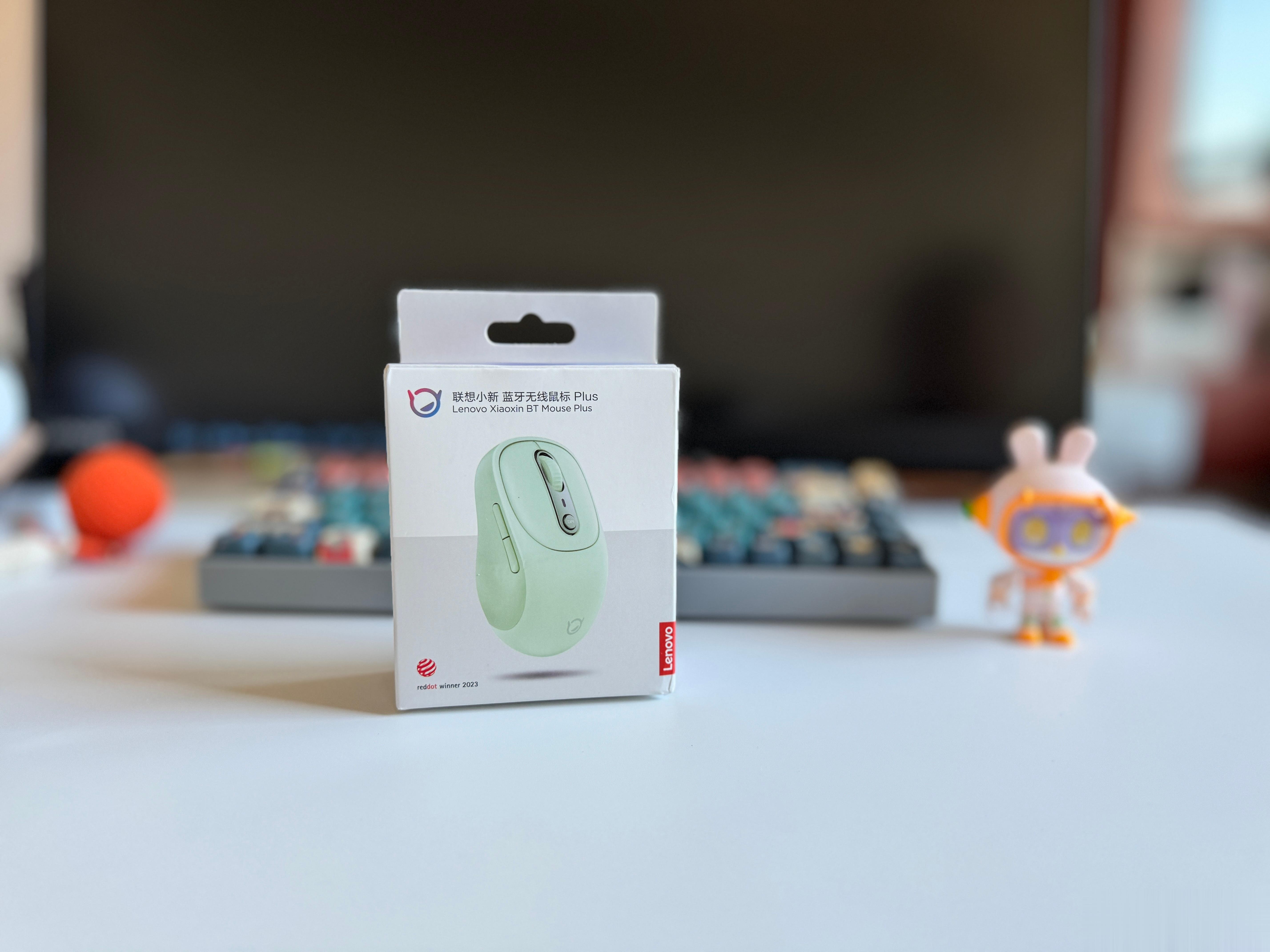 有粉丝说分不清楚什么是蓝牙鼠标，什么是2.4G无线鼠标。我告诉她一个最简单的方法