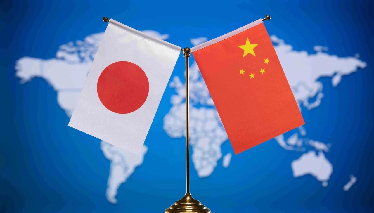 那我们也不能干等着，当危险的来临的时候，我们肯定要把刀磨好，人家都已经先磨了，我