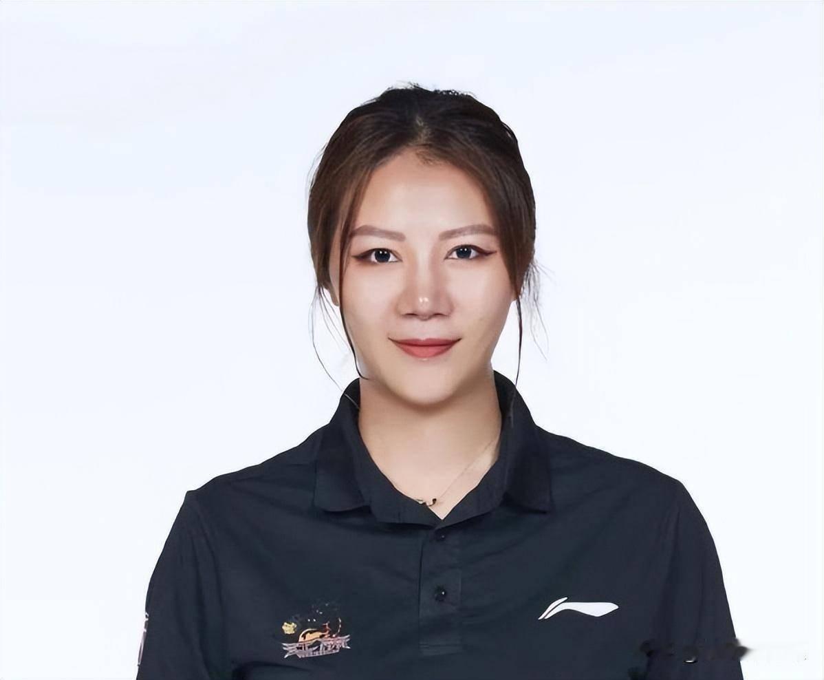 江苏男篮总经理徐嘉妮太狠了！

江苏取得新赛季两连胜主要原因是易立坚决扶正庞峥麟