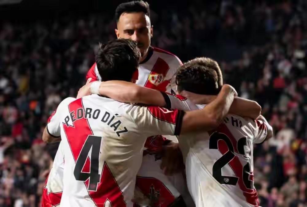 3月17日凌晨，意甲、英超、西甲上演保级精彩戏码。意甲佛罗伦萨客场4-1大胜克雷