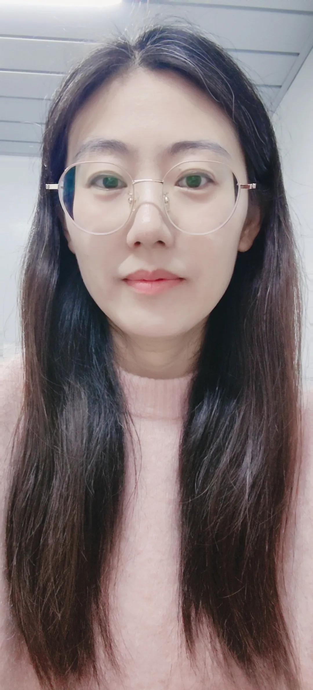 我从18岁以后就非常清醒，我就是个普通人，我就得按普通人的生活轨迹来：找工作，找
