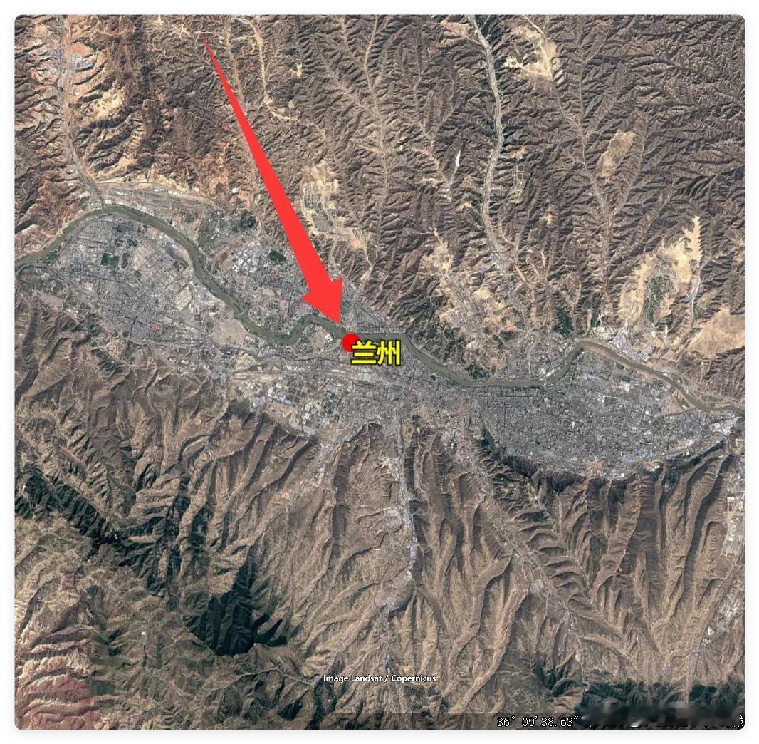 西北省会城市城建天花板之一，绝对是兰州！

黄河穿城而过，把一座省会生生劈成南北