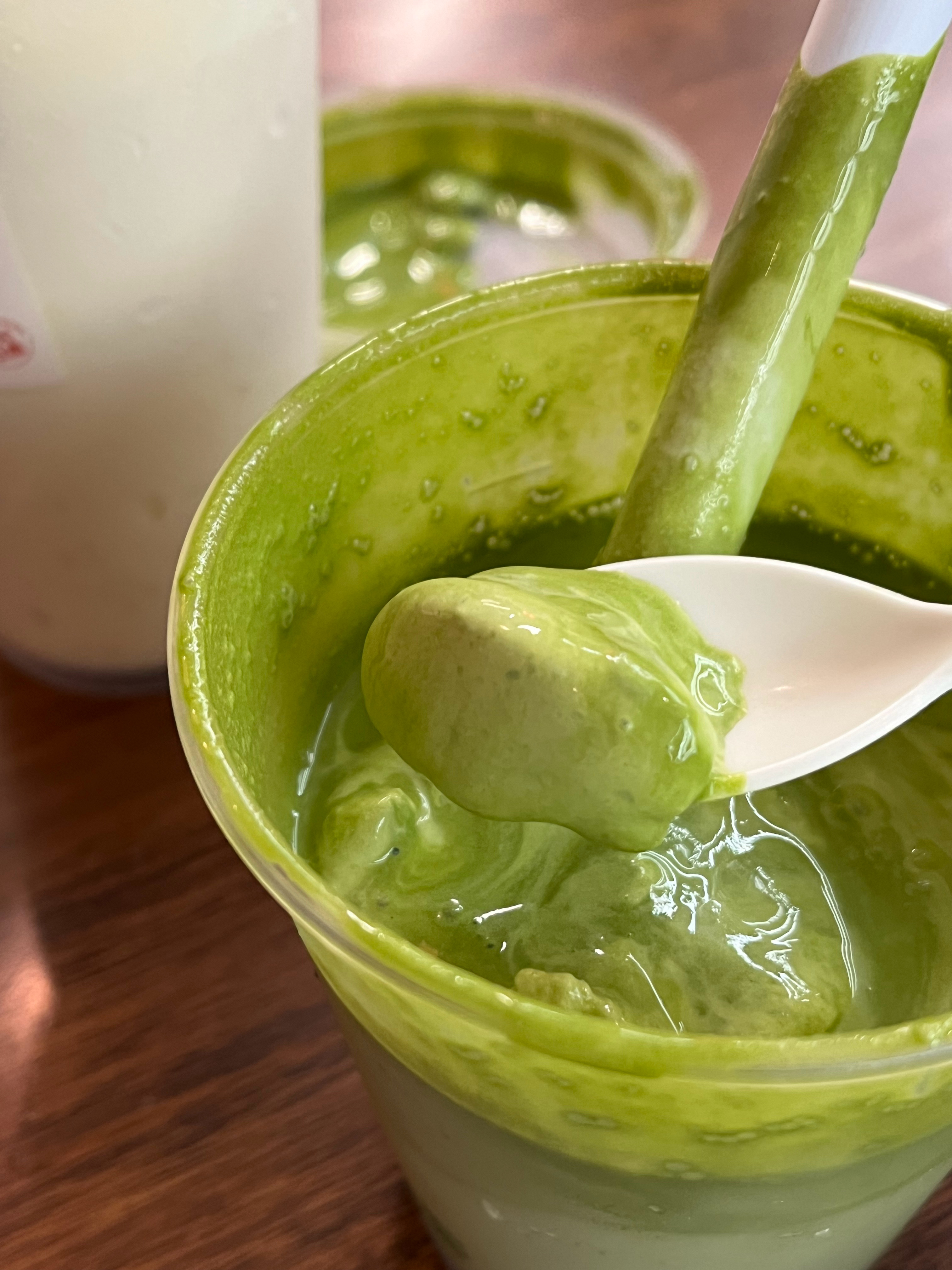 200多杯 等了一个半钟[二哈][二哈]#大年初七#  ​​​