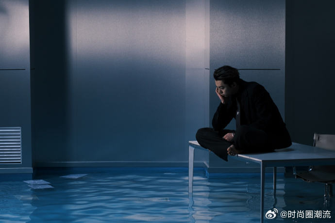 王鹤棣是不是偷练原声台词了将门独后原著谢景行兼具纨绔与帝王风骨，王鹤棣靠原声完美