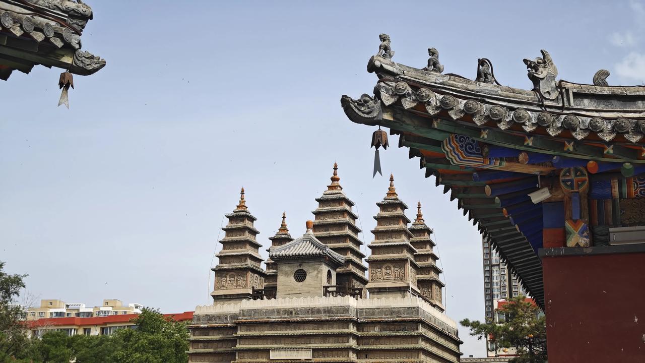 分享一张去过的寺庙呼和浩特市五塔寺