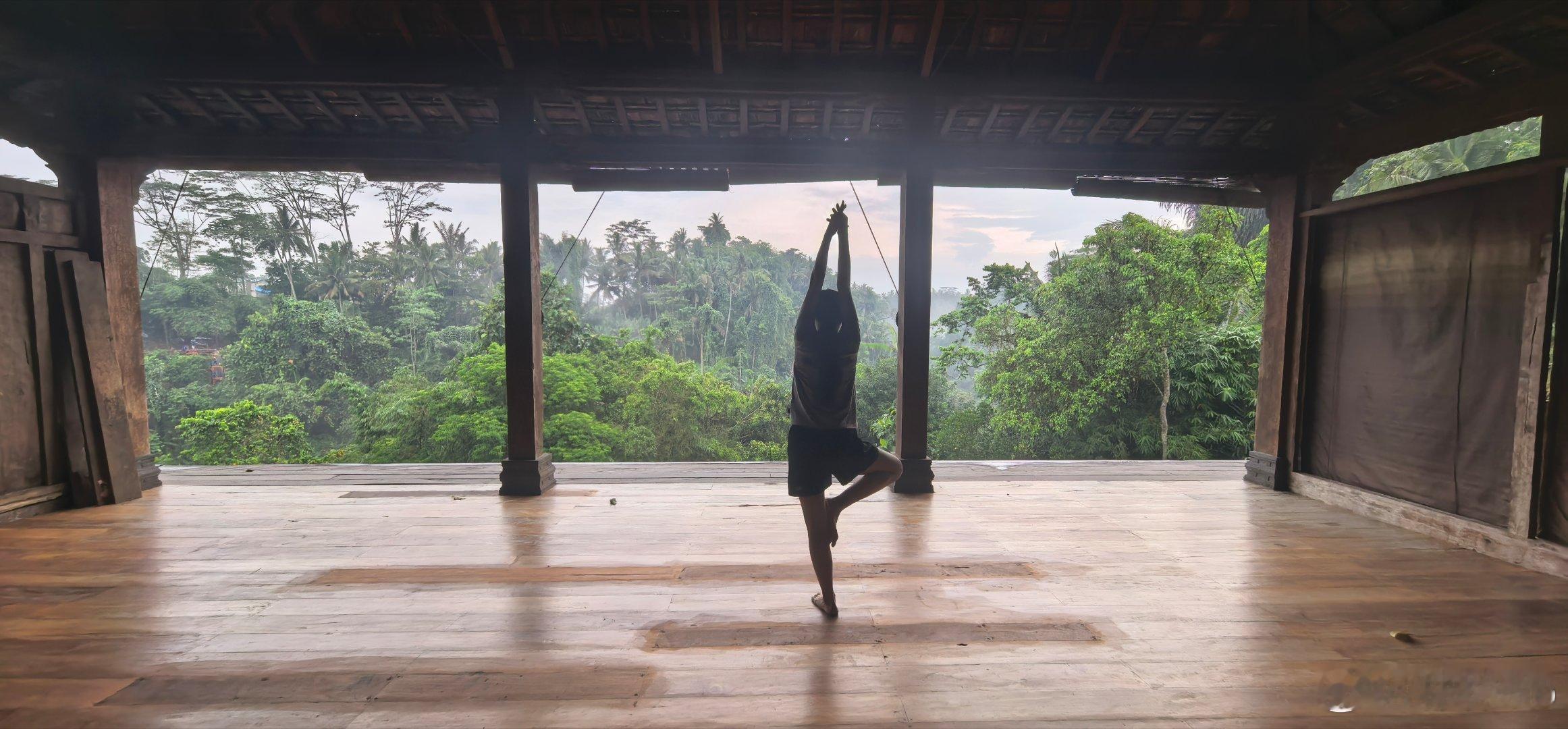 做完早操去上课 