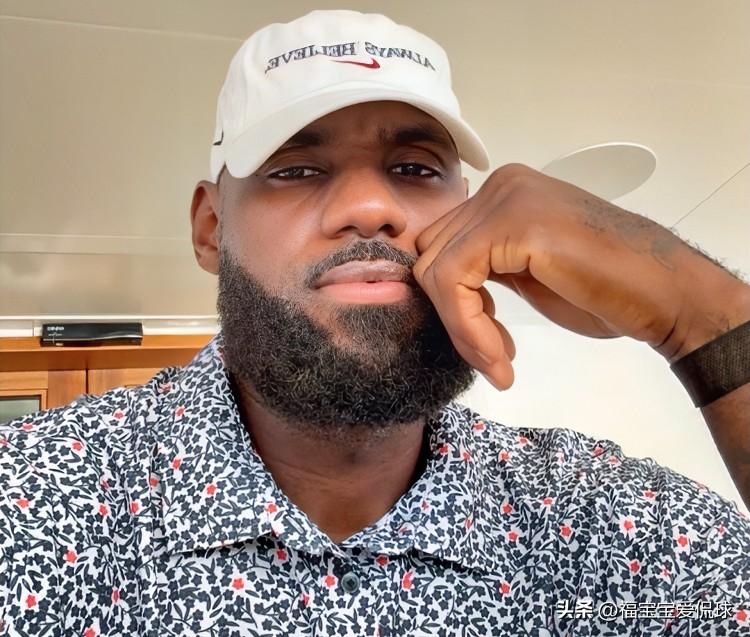 马克西：詹老大，这美媒爆出你打了23年NBA，从来没在合同期内主动申请过交易？