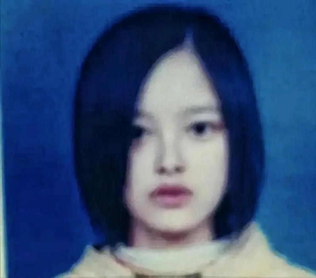 辛芷蕾高中证件照其实是十一岁的小小蕾☺️ 