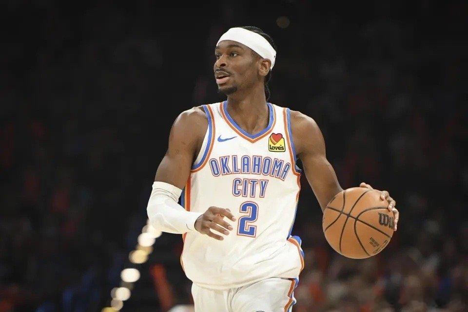 第六名：亚历山大（13.5）数据：31.9分4.5板6.4助1.5断0.7帽在约