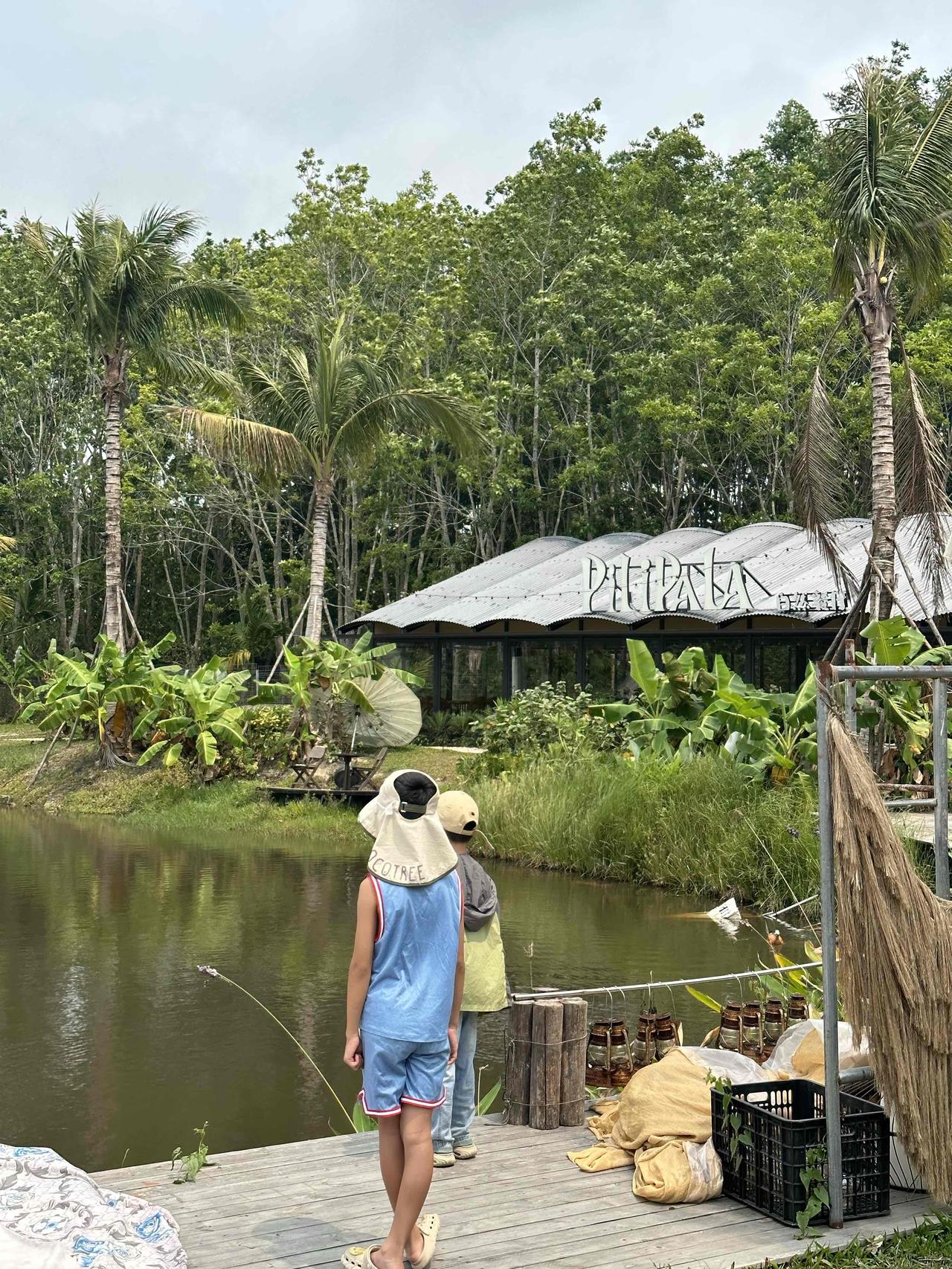 在海南住了有十年，从最开始的房产博主，到现在的旅游博主，真的是把海南岛每个地方跑